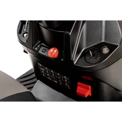 Traktorek Cedrus Premium C-TRAC-83HC do Twojego ogrodu