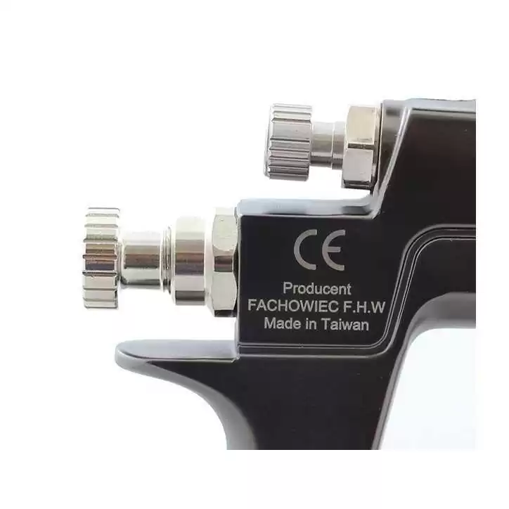 Pistolet lakierniczy LEADER HVLP 1.6mm zbiornik 600ml MODEL 1999-2021 Pistolet lakierniczy LEADER HVLP 1.6mm zbiornik 600ml MODEL 1999-2021