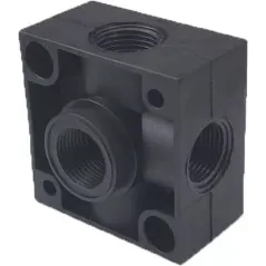 Kostka plastykowa naścienna 4 x 3/8" wew