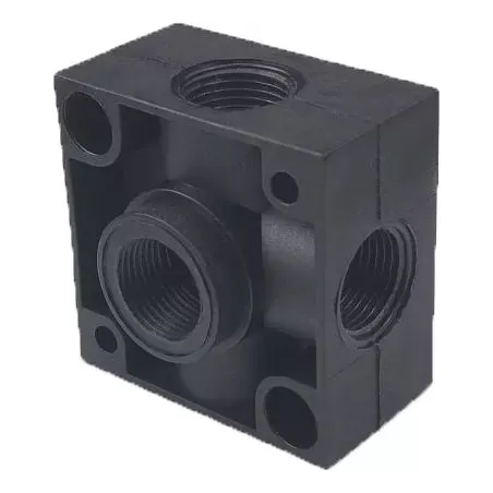 Kostka plastykowa naścienna 4 x 3/8" wew