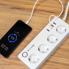 Listwa sieciowa Kruger&Matz 4 gniazda typu niemieckiego i 4xUSB 2100 mA Connect P6 Tuya