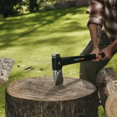 Siekiera rozłupująca Fiskars Ultra U32 – Las i ogród z Fiskars