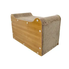 Średniej wielkości domek dla kota z drapakiem