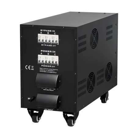 Automatyczny trójfazowy stabilizator napięcia KEMOT PROavr-45k