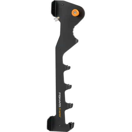 Uchwyt ścienny Fiskars X-Seriesdo tasaka-karczownika