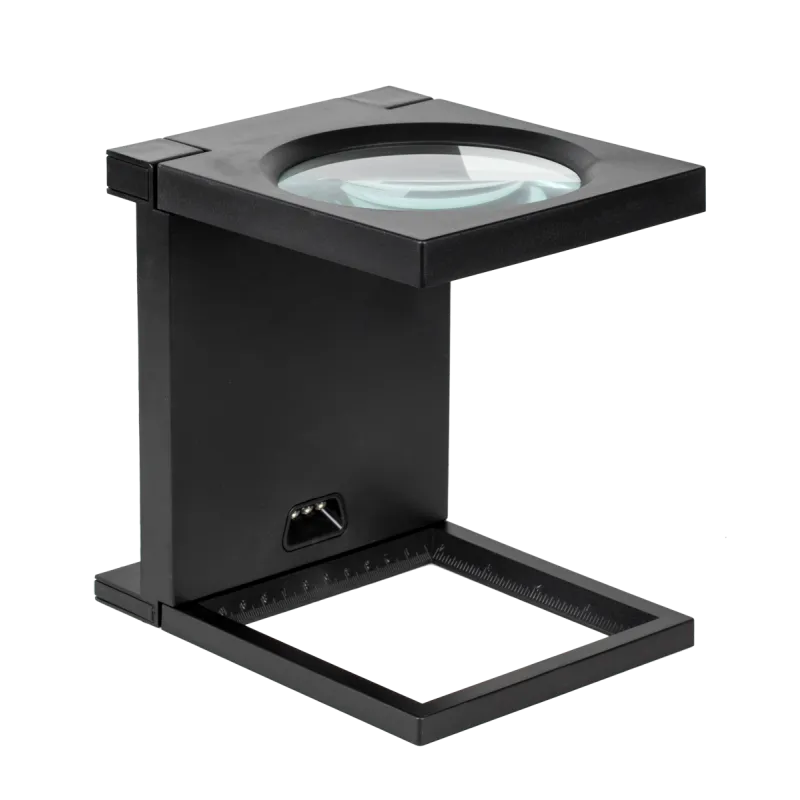 Lupa stojąca składana 108mm/2.5D oświetlenie 3xLED/312079/