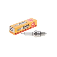Zážehová svíčka NGK C7HSA pro čtyřtaktní skútr
