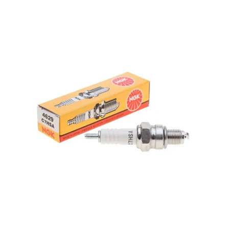 Zážehová svíčka NGK C7HSA pro čtyřtaktní skútr