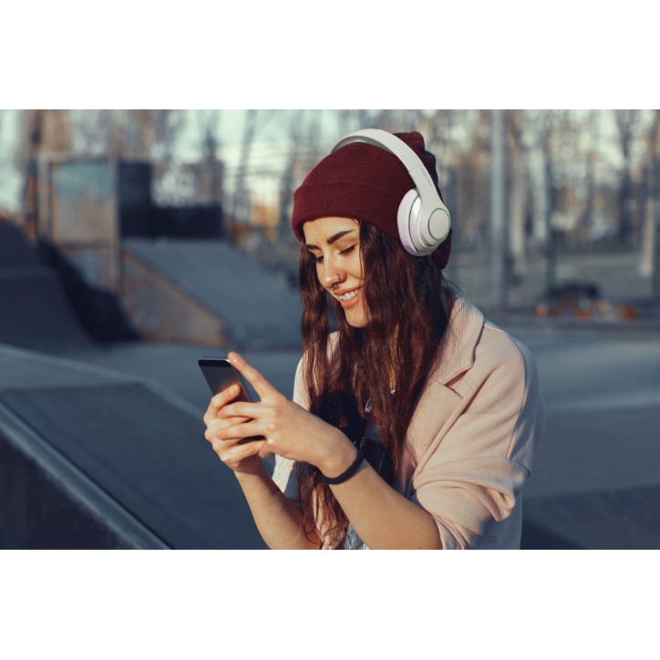 Bezprzewodowe słuchawki nauszne Kruger&Matz model Street 3 Wireless, kolor grafitowy Bezprzewodowe słuchawki nauszne Kruger&Matz model Street 3 Wireless, kolor grafitowy