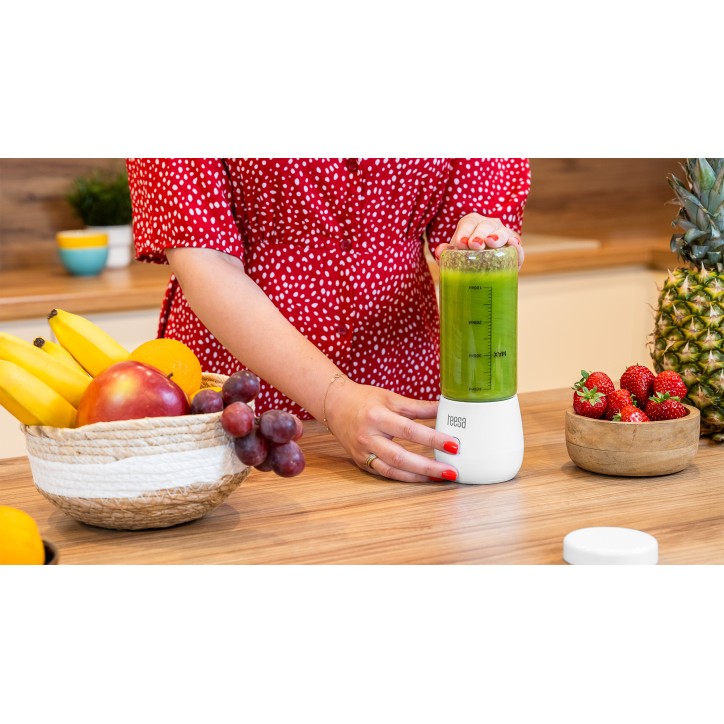 Blender bezprzewodowy, szklany kubek, 450ml, 100W , 6 noży Blender bezprzewodowy, szklany kubek, 450ml, 100W , 6 noży
