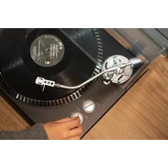 Gramofon Kruger&Matz model TT-602