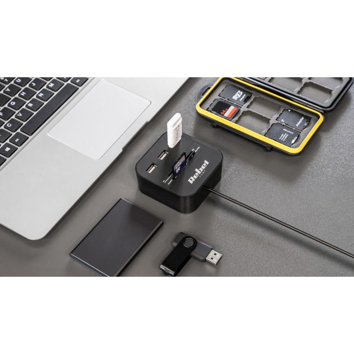 HUB USB 2.0 3 portowy z czytnikiem kart pamięci HUB USB 2.0 3 portowy z czytnikiem kart pamięci