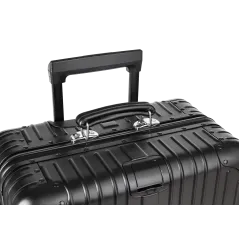 Kabinowa walizka aluminiowa na kółkach Kruger&Matz czarna