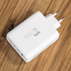 Ładowarka sieciowa Kruger&Matz 140 W GaN z funkcją Quick Charge i Power Delivery