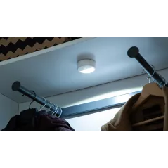 Lampka nocna z sensorem ruchu