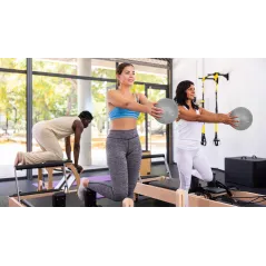 Mini piłka gimnastyczna do pilates rehabilitacyjna 25cm z pompką ręczną, kolor szary , REBEL ACTIVE