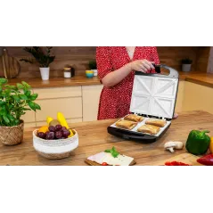 Opiekacz do kanapek z ceramicznymi wkładami na 4 kanapki