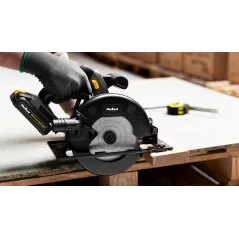 Pilarka tarczowa akumulatorowa 20v