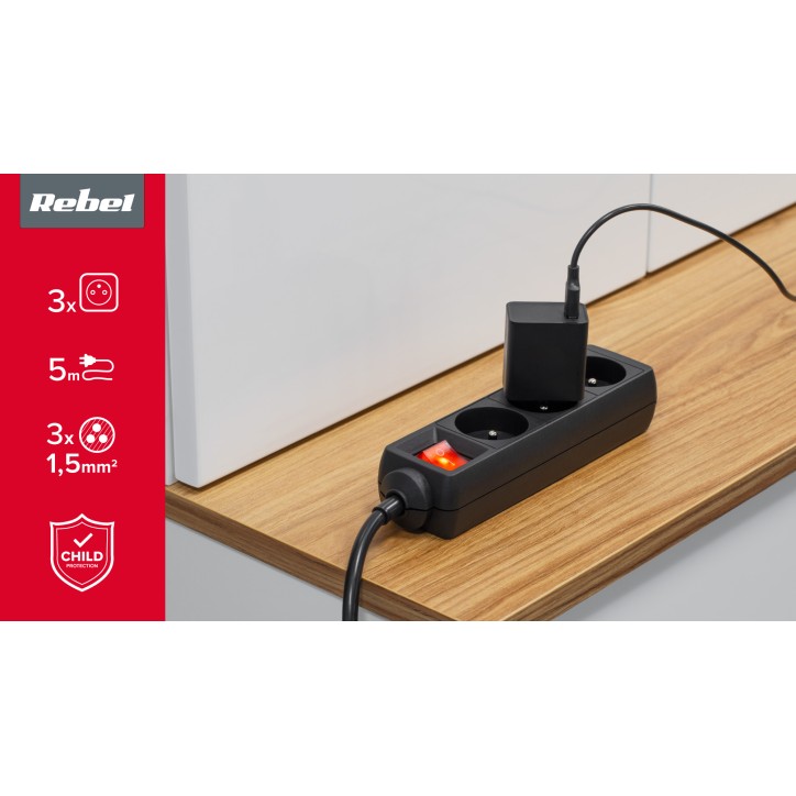 Przedłużacz czarny Rebel z przełącznikiem 3 gniazda - 5m (1,5mm) Przedłużacz czarny Rebel z przełącznikiem 3 gniazda - 5m (1,5mm)