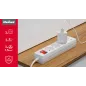 Przedłużacz sieciowy Rebel 3 gniazda + 2 gniazda USB, z wyłącznikiem - 3m Przedłużacz sieciowy Rebel 3 gniazda + 2 gniazda USB, z wyłącznikiem - 3m