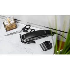 Przewodowa maszynka do włosów CUT PRO X300