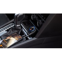 Transmiter samochodowy FM z funkcją bluetooth.