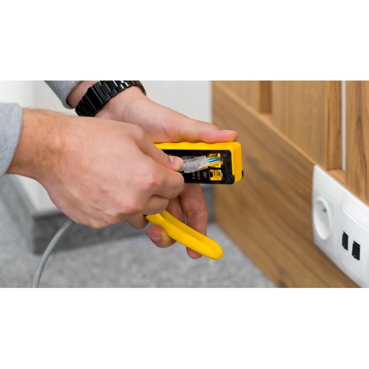Zaciskarka wtyków przelotowych RJ45/RJ12 Zaciskarka wtyków przelotowych RJ45/RJ12