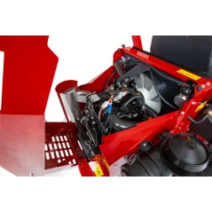 Traktorek Ferris ZERO-SKRĘT IS2600 deck 132cm