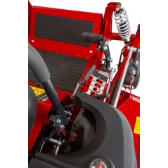 Traktorek Ferris ZERO-SKRĘT IS2600 deck 155cm