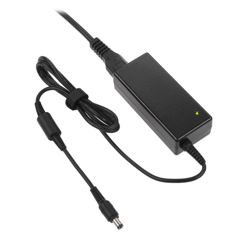 Zasilacz Quer z kablem zasilającym do laptopa TOSHIBA 60 W / 15 V / 4 A / 6,3x3 mm