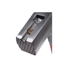 Młotek ciesielski 600 g, monolityczna konstrukcja, uchwyt dwukompozytowy