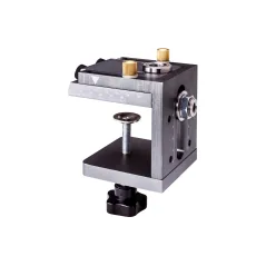 Uchwyt regulowany do otworów kieszeniowych, metalowy