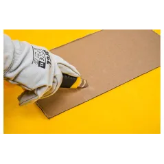 Nóż z ostrzem łamanym 18 mm, plastikowy korpus, metalowa prowadnica