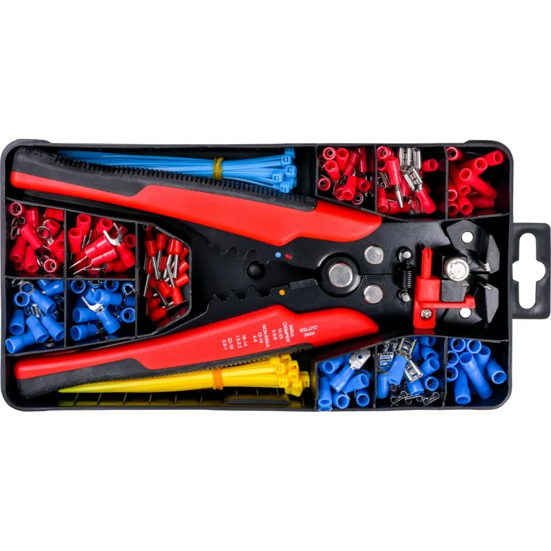 Zestaw konektorów ze szczypcami do usuwania izolacji. Zestaw konektorów ze szczypcami do usuwania izolacji.