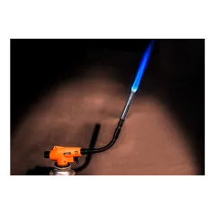 Palnik gazowy z zapłonem piezo, elastyczna dysza