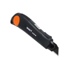 Nóż z ostrzem łamanym 18 mm, czarne ostrze SK4