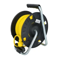 Przedłużacz bębnowy 40 m, 3 x 1.5mm, 16 A, cztery gniazda, IP20, z uziemieniem i zabezpieczeniem przeciążeniowym