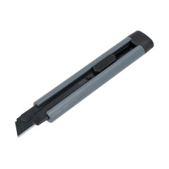 Nóż z ostrzem łamanym 18 mm,korpus ABS, metalowa prowadnica, ostrze SK5 czarne x3