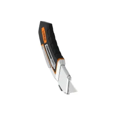 Nóż z ostrzem trapezowym, wysuwane ostrze, metalowa obudowa, gumowana