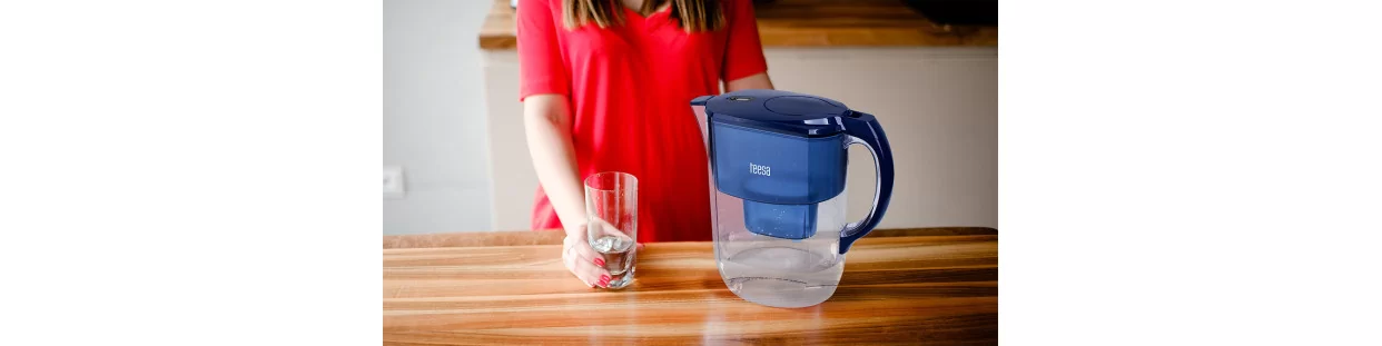 Water Filter Jugs and Bottles – Clean Water at Home and On the Go