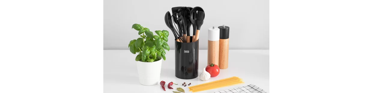 Kitchen Utensils – Essential Cooking and Baking Accessories