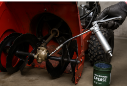 ❄️ Jaki smar do odśnieżarki? Kompletny poradnik smarowania przekładni, łożysk i kalamitek w maszynach zimowych